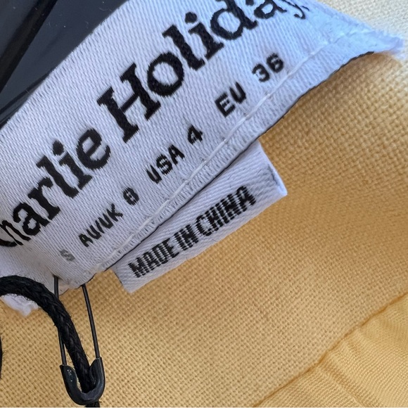 CH SET - Picture 15 of 15